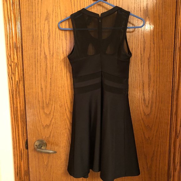 2B Bebe Dress - Picture 3 of 7